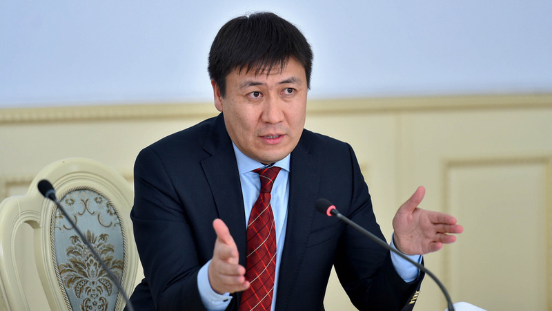 Minister of Education comments on detention of principal of school #61 Yury Nizovskiy